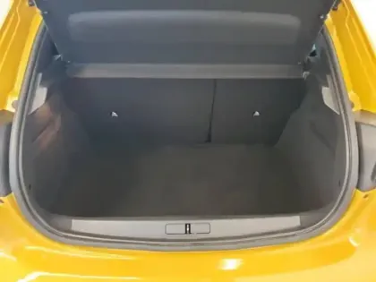 Photo 9 Peugeot 208  e- 136ch Style