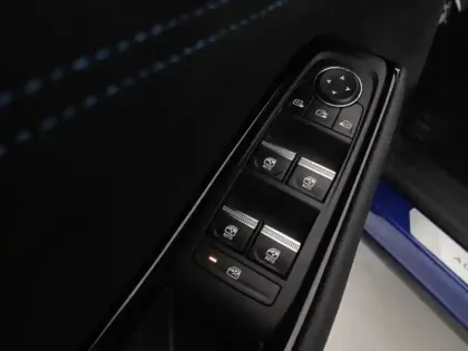 Photo 27 Renault Austral Gén. I (HHN) Ph1 Iconic esprit Alpine 5