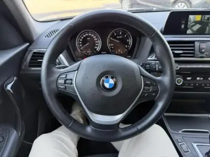 Photo 14 BMW Serie 1 Gén. II (F21/F20) Ph3 Business Design 5