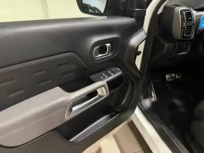 Photo 13 Citroën C5 aircross  Hybrid 225ch Shine Pack e-EAT8