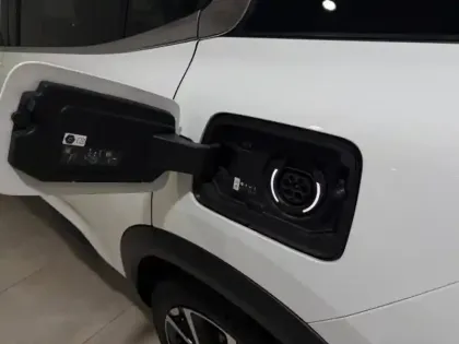 Photo 12 Citroën C5 aircross  Hybrid 225ch Shine Pack e-EAT8