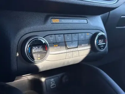 Photo 14 Ford Kuga  2.5 Duratec 190ch FHEV E85 ST-Line BVA