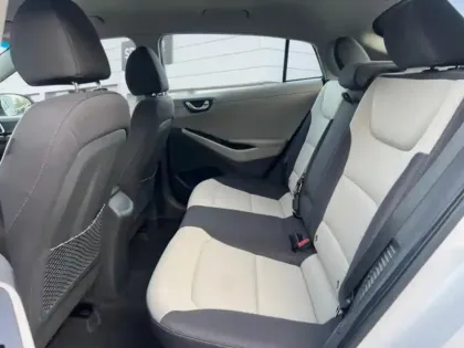 Photo 9 Hyundai Ioniq  Plug-in 141ch Executive