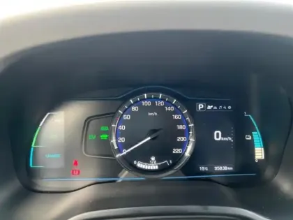 Photo 14 Hyundai Ioniq  Plug-in 141ch Executive