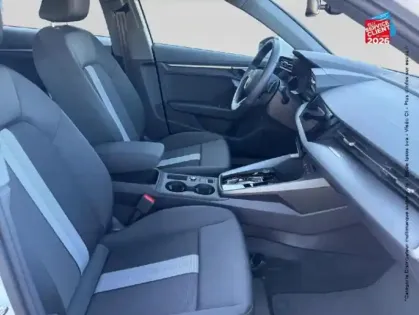 Photo 19 Audi A3  Sportback 30 TFSI 116ch Hybride Design S tronic 7