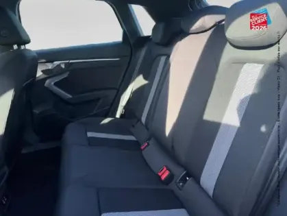 Photo 10 Audi A3  Sportback 30 TFSI 116ch Hybride Design S tronic 7