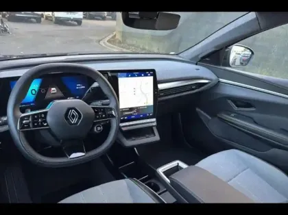 Photo 8 Renault Scenic  E-Tech Electric 220ch Techno grande autonomie Optimum Charge -24