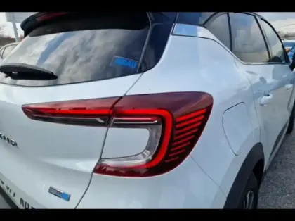 Photo 13 Renault Captur  1.6 E-Tech full hybrid 145ch Initiale Paris