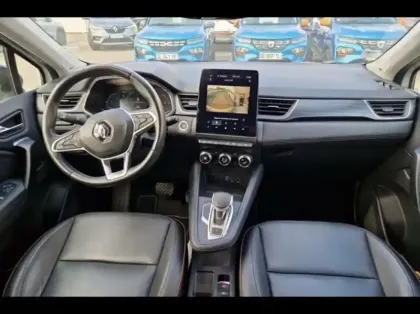 Photo 8 Renault Captur  1.6 E-Tech full hybrid 145ch Initiale Paris