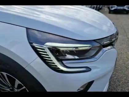 Photo 14 Renault Captur  1.6 E-Tech full hybrid 145ch Initiale Paris