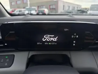 Photo 10 Ford Capri  286ch Extended Range 77kWh Select RWD