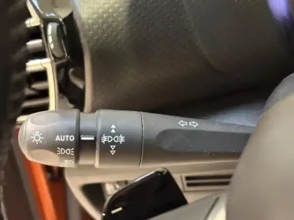 Photo 13 Citroën C4  BlueHDi 130ch S&S Feel EAT8