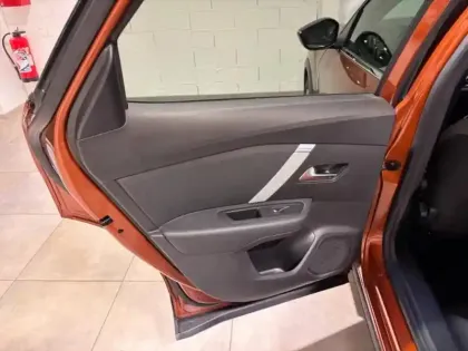 Photo 8 Citroën C4  BlueHDi 130ch S&S Feel EAT8