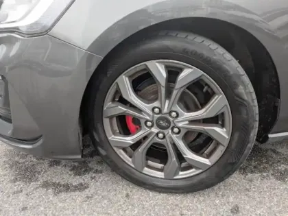 Photo 12 Ford Focus Gén. IV Ph2 ST-Line Style 5