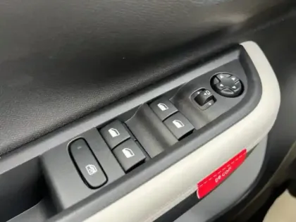 Photo 12 Citroën C3 Aircross  1.2 Hybride 145ch MAX