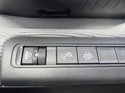 Photo 13 Citroën C3 Aircross  1.2 Hybride 145ch MAX