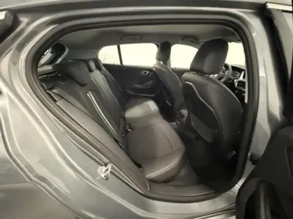 Photo 6 BMW Serie 1 Série 1 116iA 109ch Business Design DKG7