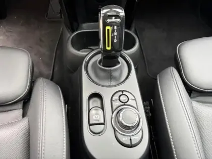 Photo 10 Mini Mini  Cooper SE 184ch Edition Premium BVA 5CV