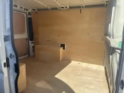 Photo 11 Peugeot Boxer  Fg 330 L1H1 2.2 BlueHDi S&S 140 ch Premium