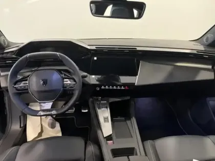 Photo 13 Peugeot 408  Hybrid 145ch GT e-DCS6