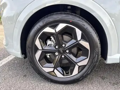 Photo 12 Ford Puma Gén. II Ph2 ST-Line X 5