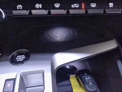 Photo 24 Peugeot 308  SW BlueHDi 130ch S&S EAT8