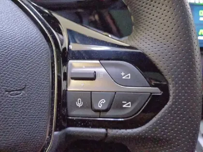 Photo 28 Peugeot 308  SW BlueHDi 130ch S&S EAT8