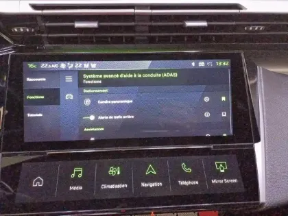 Photo 20 Peugeot 308  SW BlueHDi 130ch S&S EAT8