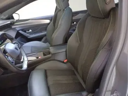 Photo 10 Peugeot 308  SW BlueHDi 130ch S&S EAT8