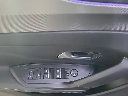 Photo 94 Peugeot 308  BlueHDi 130ch S&S EAT8