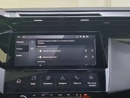 Photo 21 Peugeot 308  BlueHDi 130ch S&S EAT8