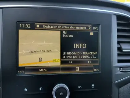 Photo 19 Renault Megane Mégane IV Berline dCi 90 Energy