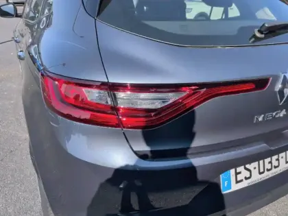 Photo 16 Renault Megane Mégane IV Berline dCi 90 Energy