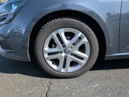 Photo 12 Renault Megane Mégane IV Berline dCi 90 Energy