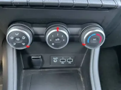 Photo 17 Renault Captur  TCe 90