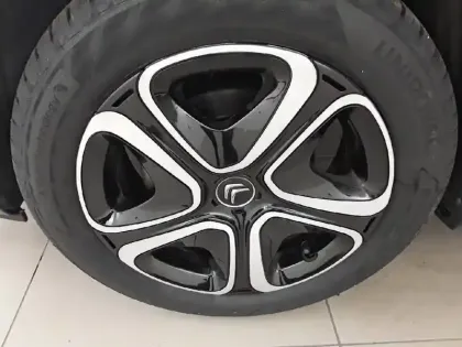 Photo 12 Citroën C3 Gén. III Ph2 Feel Pack 5