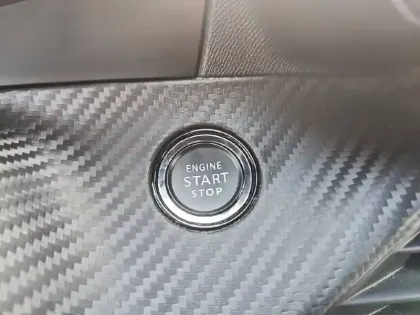 Photo 39 Peugeot 2008  BlueHDi 130 S&S EAT8