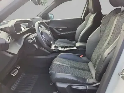 Photo 10 Peugeot 2008  BlueHDi 130 S&S EAT8