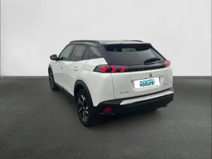 Photo 69 Peugeot 2008  BlueHDi 130 S&S EAT8