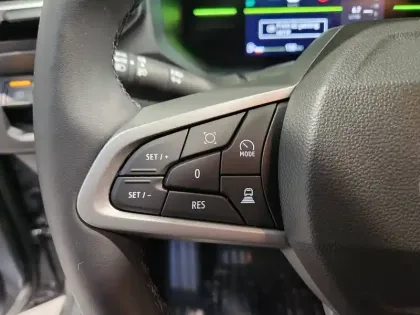 Photo 12 Dacia Duster  Hybrid 155