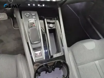 Photo 12 Peugeot 508  SW Hybrid 225 e-EAT8