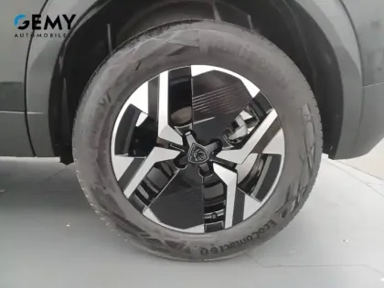 Photo 7 Peugeot 2008  Hybrid 145 e-DCS6