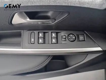 Photo 53 Peugeot 3008  Hybrid 145 e-DCS6