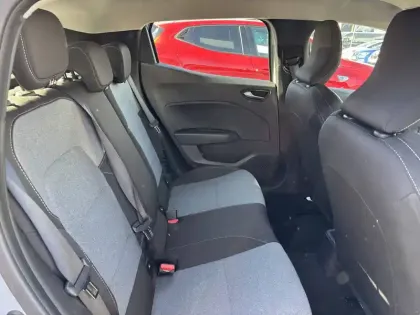 Photo 15 Renault Clio  E-Tech full hybrid 145 GSR2