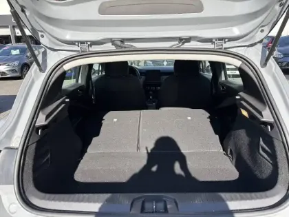 Photo 22 Renault Clio  E-Tech full hybrid 145 GSR2