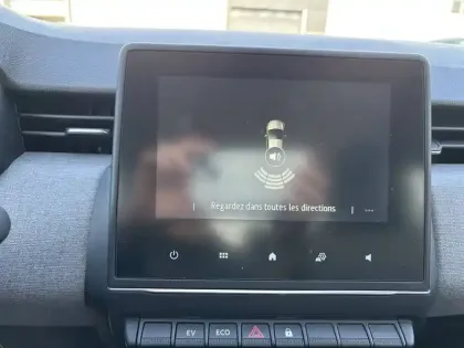 Photo 38 Renault Clio  E-Tech full hybrid 145 GSR2