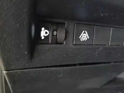 Photo 53 Peugeot 208  PureTech 75 S&S BVM5