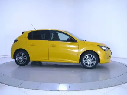 Photo 31 Peugeot 208  PureTech 75 S&S BVM5