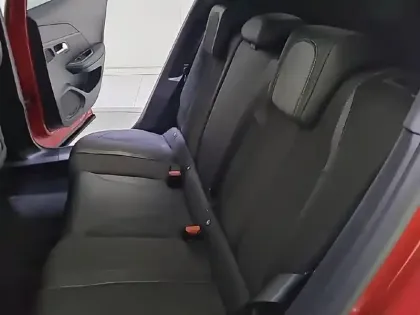 Photo 11 Peugeot 2008  Electrique 136 ch