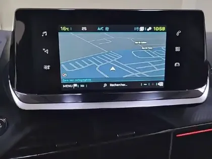 Photo 19 Peugeot 2008  Electrique 136 ch